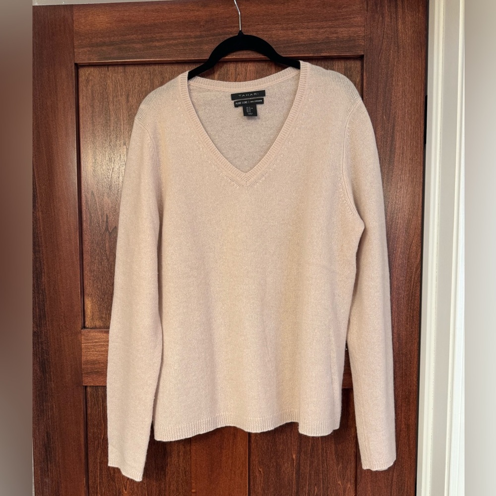 Tahari 100% Cashmere Sweater